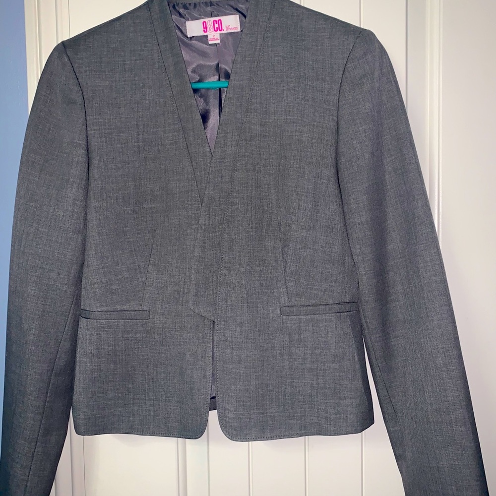 2 pcs 9&co suit separates